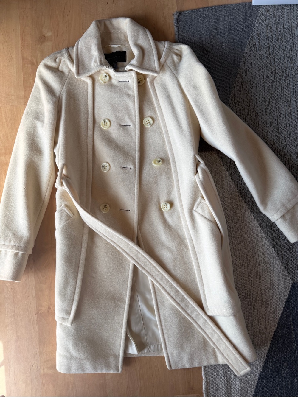Women’s BCBG MAXAZRIA double-breasted pea coat, belted wool trench, Size Small